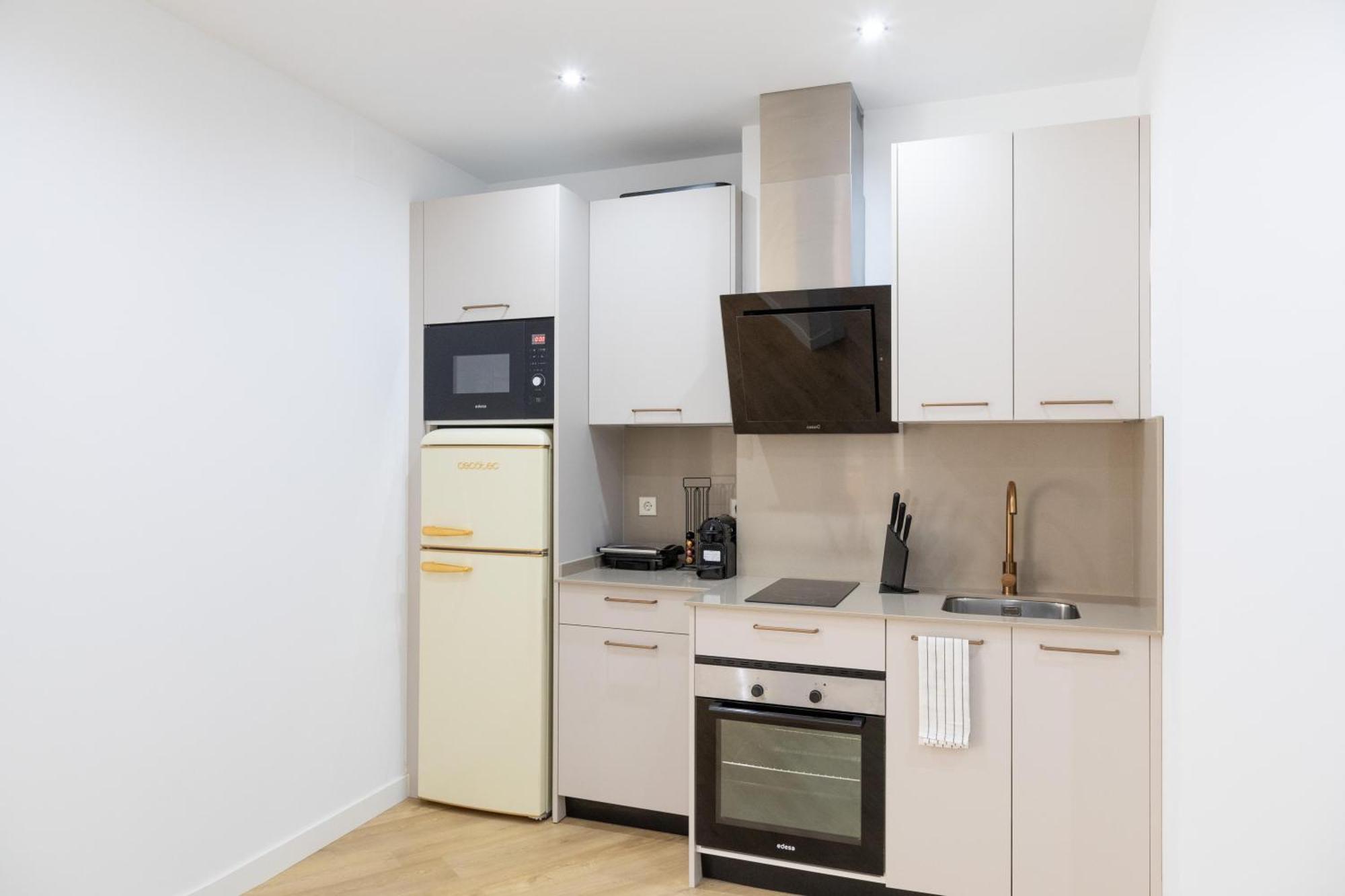 Excelente Apartamento Familiar Madrid Centro Ngoại thất bức ảnh